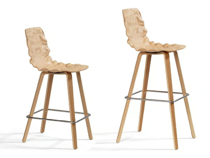 DENT WOOD BAR - Wooden barstool with back _ Blå Station